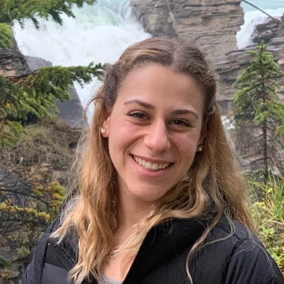 Meet your Posher, Isabella - Picture 1 of 1